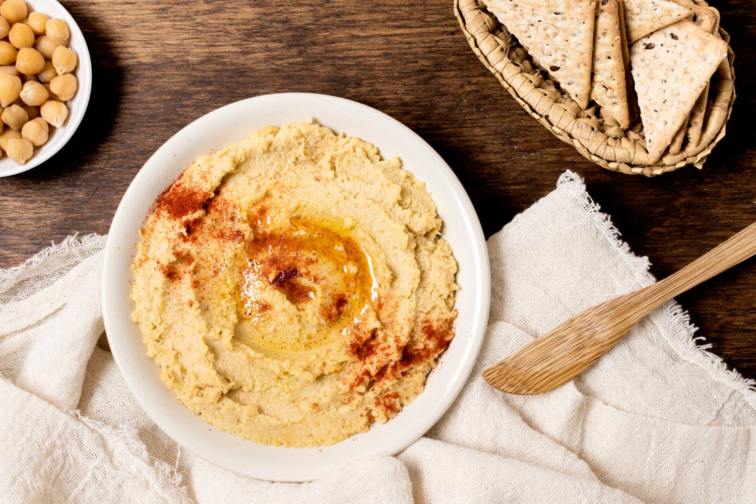 hummus de garbanzos con aceite y picante
