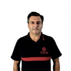 Miembro del equipo técnico de CDE, especialistas en maquinaria de envasado