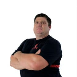 Miembro del equipo técnico de CDE, especialistas en maquinaria de envasado