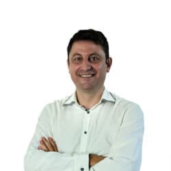 Miembro del equipo técnico de CDE, especialistas en maquinaria de envasado