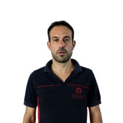 Miembro del equipo técnico de CDE, especialistas en maquinaria de envasado